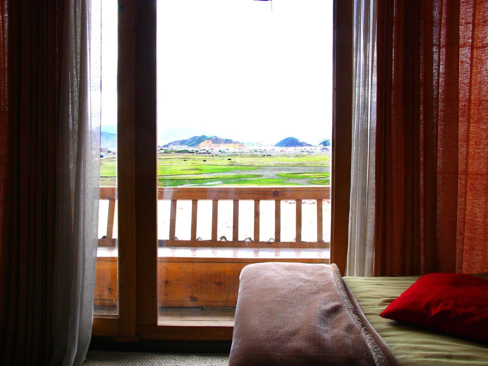Shangri-La Lao Shay Youth Hostel Exterior foto